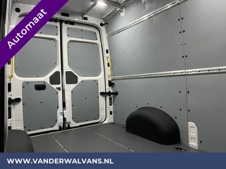 Volkswagen Crafter Volkswagen Crafter 2.0 TDI 140pk Automaat L3H3 L2H2 Euro6 # Airco | Camera | Apple Carplay Android Auto, 270 Graden achterdeuren, Parkeersensoren - afbeelding nr 8