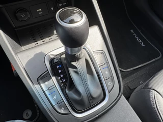 Hyundai Kona Hyundai Kona 1.6 GDI HEV Premium | Trekhaak 1350kg! | Leder | Navigatie | Sto - afbeelding nr 34