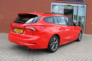 Ford Focus Ford Focus Wagon 1.5 EcoBoost 182 PK ST Line Business | LED | Winterpack | BLIS | Adaptieve Cruise Control | Camera | Electrische achterklep | Headup Display | DAB | Leder/Stof | 50DKM! - afbeelding nr 4