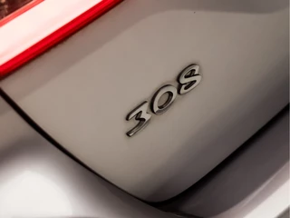 Peugeot 308 Peugeot 308 SW 1.2 PureTech Sport (PANORAMADAK, APPLE CARPLAY, GROOT NAVI, PARKEERSENSOREN, SPORTSTOELEN, GETINT GLAS, CRUISE, LANE ASSIST, NIEUWE APK, NIEUWSTAAT) - afbeelding nr 29