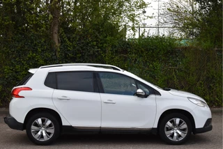 Peugeot 2008 | NL-Auto | Pano.dak | Nav | Cruise Contr | Climate Contr | PDC | Trekhaak | NAP - afbeelding nr 29
