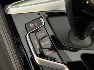 BMW 5 Serie BMW 5 Serie 530e xDrive M-Sport iPerformance High Executive Schuifdak Headup Harman Kardon Trekhaak - afbeelding nr 18