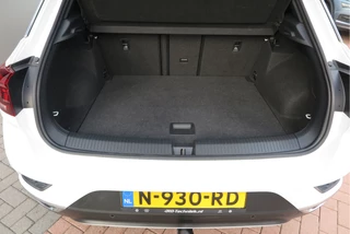 Volkswagen T-Roc Volkswagen T-Roc 2.0 TSI 190pk DSG 4Motion Sport , Virtual cockpit , Led verlichting, Trekhaak (afneembaar), Navigatie, Stoelverwarming,Achteruitrijcamera etc. Nieuwe APK - afbeelding nr 73