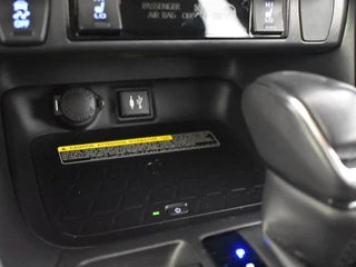 Toyota RAV4 Toyota RAV4 2.5 Hybrid First Edition | Parkeersensoren V+A | Stoelverwarming - afbeelding nr 28