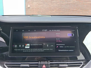 Kia e-Niro Kia e-Niro DynamicPlusLine 64 kWh |PANO|CAMERA|STUUR+STOELVERW|ORIG. NL|NAP| 2927 - afbeelding nr 22