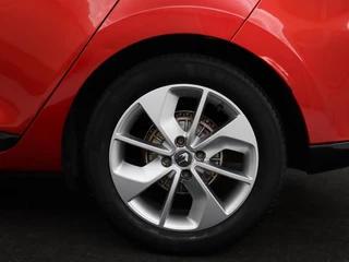Renault Clio Renault Clio 0.9 TCe Limited | Trekhaak | Navigatie |  Bluetooth | Cruise control | Parkeerhulp | LED | Airco | DAB - afbeelding nr 27