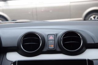 Suzuki Swift Suzuki Swift 1.0 Select | Dealer onderhouden | Apple carplay/android | Stoelverwarming | - afbeelding nr 19