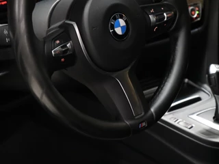 BMW 3 Serie BMW 3 Serie 318i Edition M Sport Shadow Executive [M-STUUR, VOL LEDER, STOELVERWARMING, PDC ACHTER, CRUISE, CLIMATE, NIEUWSTAAT] - afbeelding nr 13