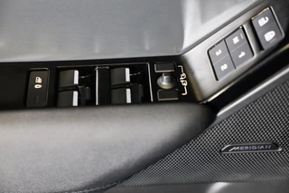 Land Rover Range Rover Velar Land Rover Range Rover Velar 2.0 P400e AWD Dynamic SE PHEV / New Model / Acc / Lane Assist / Dode Hoek / Leder / Open Panoramadak - afbeelding nr 18