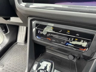 Volkswagen Tiguan Volkswagen Tiguan 1.5 TSI 150pk R-Line 3 x R-Line Pano DSG Camera Keyless Matrix LED 19inch - afbeelding nr 17