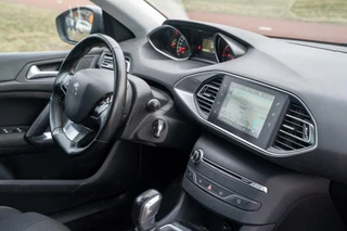 Peugeot 308 Peugeot 308 SW 1.2 VOL OPTIE|PANO|PRIVACY GLASS|CAMERA - afbeelding nr 14