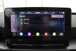SEAT Leon SEAT Leon 1.5 eTSI Style Launch Edition | Trekhaak |  Carplay | Adaptive cruise | Carplay | Navigatie | Park Assist | Climate control - afbeelding nr 18