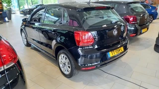 Volkswagen Polo Volkswagen Polo 1.2 TSi Easyline Airco Stoelverwarming Parkeersensoren - afbeelding nr 9