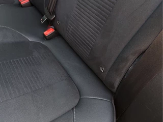 Ford Puma 1.5 EcoBoost 200pk ST-X Performance-Pack | Navi + Apple Carplay | Clima | Cruise | B&O Sound | Keyless Entry | Pdc V+A+Assist+Camera | Dodehoek+Rijstrooksensor | Privacy Glass | 19''lm - afbeelding nr 31