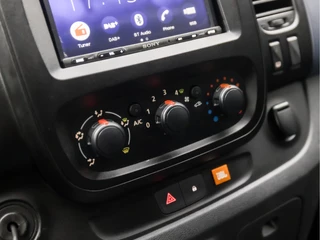 Opel Vivaro (MARGE, NAVIGATIE, BLUETOOTH, AIRCO, CRUISE, LM VELGEN, STUURWIEL MULTIFUNCTIONEEL, TREKHAAK, NIEUWE APK, NIEUWSTAAT) - afbeelding nr 8