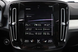 Volvo XC40 Volvo XC40 1.5 T4 Recharge R Design | Panoramadak |  Trekhaak | 360 camera | Stoel & stuurverwarming | Harman/Kardon | Adaptive cruise | Carplay - afbeelding nr 25