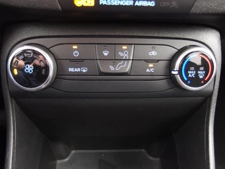 Ford Fiesta NAVI / AIRCO / CARPLAY / BLUETOOTH / CRUISE / PDC / NL-AUTO - afbeelding nr 14