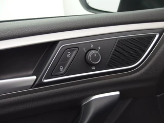Volkswagen Golf Sportsvan STOELVERW / CLIMA / PDC / ELEK RAMEN / HOGE INSTAP! - afbeelding nr 21