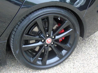 Jaguar XE - afbeelding nr 14
