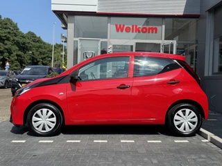 Toyota Aygo Toyota Aygo 1.0 VVT-i x-fun Airco, LED, Dealer onderhouden , All-in Rijklaarprijs - afbeelding nr 2