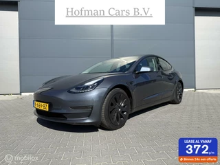 Tesla Model 3 - 129946843-0