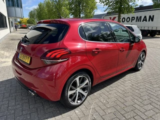 Peugeot 208 Peugeot 208 1.2 PureT. Première 110PK 1eEIG DEALER PANO NAP - afbeelding nr 4