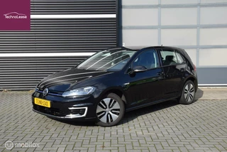 Volkswagen e-Golf Volkswagen e-Golf 35.8 kWh met Warmtepomp ! achteruitrijcamera - afbeelding nr 1