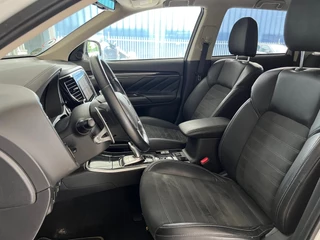 Mitsubishi Outlander Mitsubishi Outlander 2.4 PHEV Intense TREKHAAK - afbeelding nr 10
