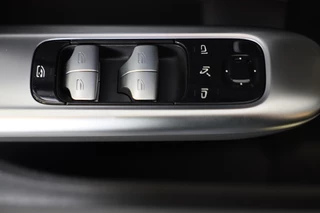 Mercedes-Benz C-Klasse Mercedes-Benz C-klasse 300 e 4MATIC AMG 63 Look / Acc / Memory / Burmester / Head Up / 360 Camera / Leder / Navi / Led / 20 Inch - afbeelding nr 19