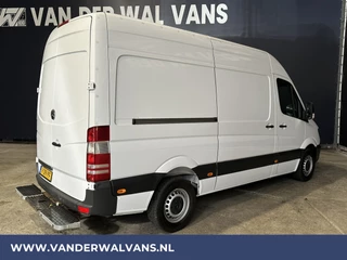 Mercedes-Benz Sprinter Mercedes-Benz Sprinter 316 CDI 163 pk L2H2 Euro6 Airco | 2800kg Trekhaak | Omvormer | Cruisecontrol parkeersensoren, chauffeursstoel - afbeelding nr 15