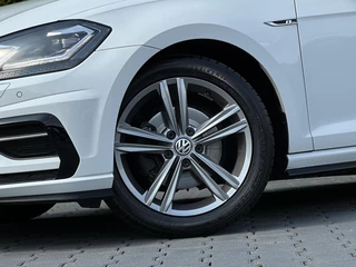 Volkswagen Golf Volkswagen Golf 1.4 TSI Highline Business R, NAVI, R-LINE CRUISE, ECC-AIRCO, CARPLAY, DYNAMISCH LED, PARKEERSENSOREN, LICHTMETAAL 17 - afbeelding nr 9