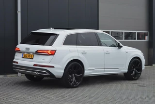 Audi Q7 Audi Q7 55 TFSIe|luchtvering|pano|leder|23”|luchtvering|H/U - afbeelding nr 5