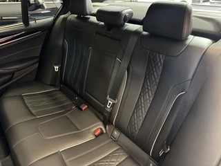 BMW 5 Serie BMW 5 Serie 530e xDrive M-Sport iPerformance High Executive Schuifdak Headup Harman Kardon Trekhaak - afbeelding nr 5