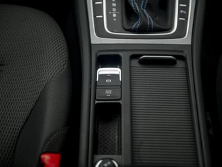 Volkswagen e-Golf Volkswagen e-Golf 136pk | Navi Discover Pro | Warmtepomp | LED koplampen | Apple Carplay & Android Auto | Stoelverwarming - afbeelding nr 30