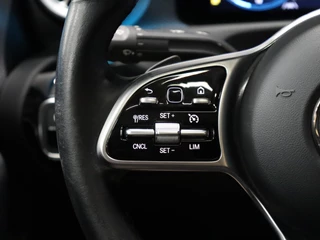 Mercedes-Benz CLA Mercedes-Benz CLA 180 Business Solution Luxury [SCHUIFKANTELDAK, SFEERVERLICHTING, CAMERA, WIDESCREEN, VOL LEDER, STOELVERWARMING, PDC V+A, CRUISE, CLIMATE, NIEUWSTAAT] - afbeelding nr 15