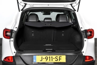 Renault Kadjar | Cruise | Stoelverw. | PDC | Camera | NAV | ECC | Trekhaak | LM 19