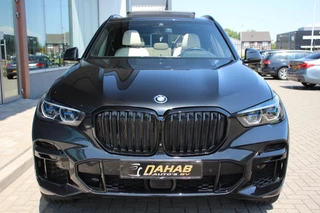 BMW X5 BMW X5 xDrive45e High Executive M-Sport | Pano | Luchtvering | 360 Camera | Trekhaak | Laser | ACC - afbeelding nr 7