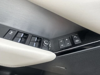Land Rover Range Rover Velar Land Rover Range Rover Velar 2.0 T. AWD R-D HSE - afbeelding nr 25