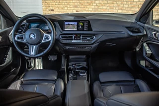BMW 1 Serie BMW 1-serie 118i EDE Corporate Lease M Sport, Leder, Pano - afbeelding nr 13