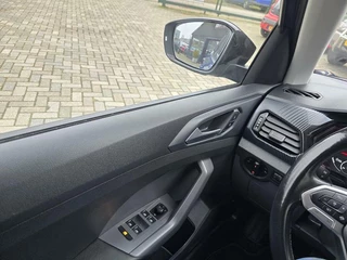 Volkswagen T-Cross Volkswagen T-Cross 1.0 TSI Life Business AUTOMAAT Clima|Navi|Camera|Black style|Nap!! - afbeelding nr 29