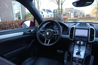 Porsche Cayenne Porsche Cayenne 3.0 S E-Hybrid Sport Chrono Cruise|Luchtvering|Panoschuifdak|Leder|360 camera|Trhk|Memory Seats|PDC|Navi|Dealer onderhouden - afbeelding nr 18