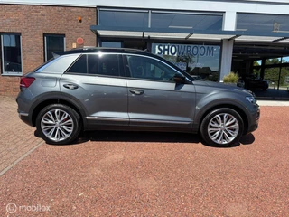 Volkswagen T-Roc Volkswagen T-Roc 1.5 TSI Sport | Pano | Trekhaak | Stoelverwarm - afbeelding nr 5