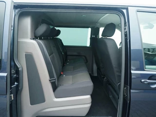 Volkswagen Transporter Volkswagen Transporter 2.0 TDI 150pk DSG L2H1 DC Bulli | 20 inch LMV | Spoilerpakket | Virtual cockpit - afbeelding nr 6