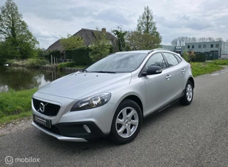 Volvo V40 Cross Country 1.5 T3 / Stoelv. / Navi / PDC