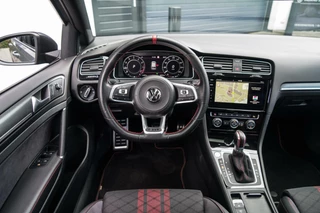 Volkswagen Golf Volkswagen Golf 2.0 TSI GTI TCR 290PK PANO / CAMERA / NIEUWSTAAT! - afbeelding nr 14
