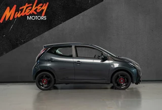 Toyota Aygo Aygo X-play | Automaat | All-Weather Banden | 2e eigenaar - afbeelding nr 5