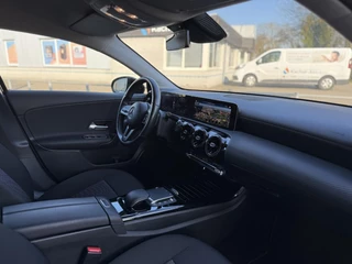 Mercedes-Benz A-Klasse Mercedes-Benz A-klasse 180d Aut. Busi. Solution | Navi | Camera | Apple Carplay | - afbeelding nr 12
