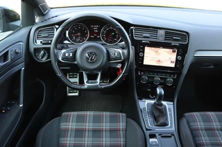 Volkswagen Golf Volkswagen Golf 7.5 2.0 TSI DSG GTI 230 PK Dyn Audio|Carplay|A. Cruise|Pdc|Trhk afn.|Led|Nav| - afbeelding nr 21