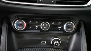 Alfa Romeo Stelvio Alfa Romeo Stelvio 2.9 V6 AWD Quadrifiglio 510 pk | Carbon | | Akrapovic | - afbeelding nr 29