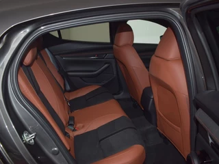 Mazda 3 Mazda 3 2.5 e-SA-G Nagisa 140pk NAVI CARPLAY BOSE® *DEMO* - afbeelding nr 20